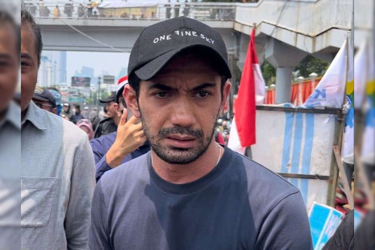 Ikut Turun Demo, Reza Rahadian: Ini Negara Bukan Milik Keluarga Tertentu