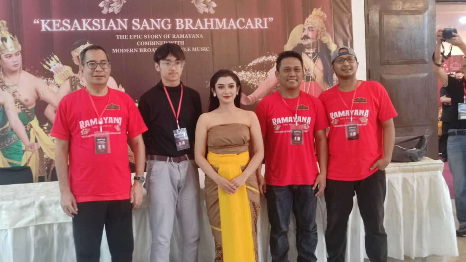 Kesaksian Sang Brahmacari, Ikhtiar Melestarikan Wayang Orang