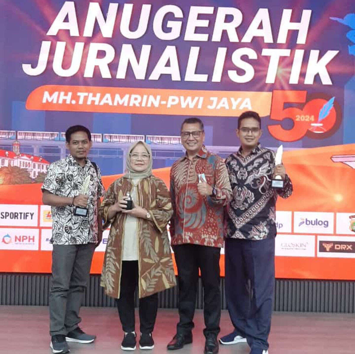 Alfian Risfil Auton Asal Bawean Sabet Penghargaan Bergengsi di MH Thamrin Award 2024