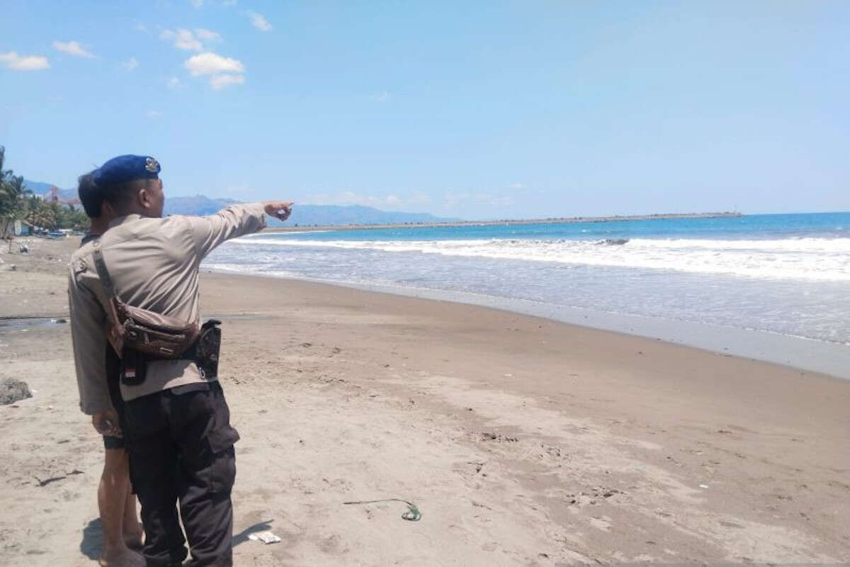 Tim SAR Gabungan Melanjutkan Pencarian Pelajar Tenggelam di Pantai Cipatuguran