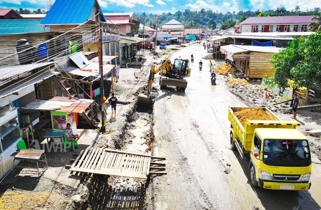 Perbaikan Jalan Nasional di Halmahera Tengah Terus Berlanjut