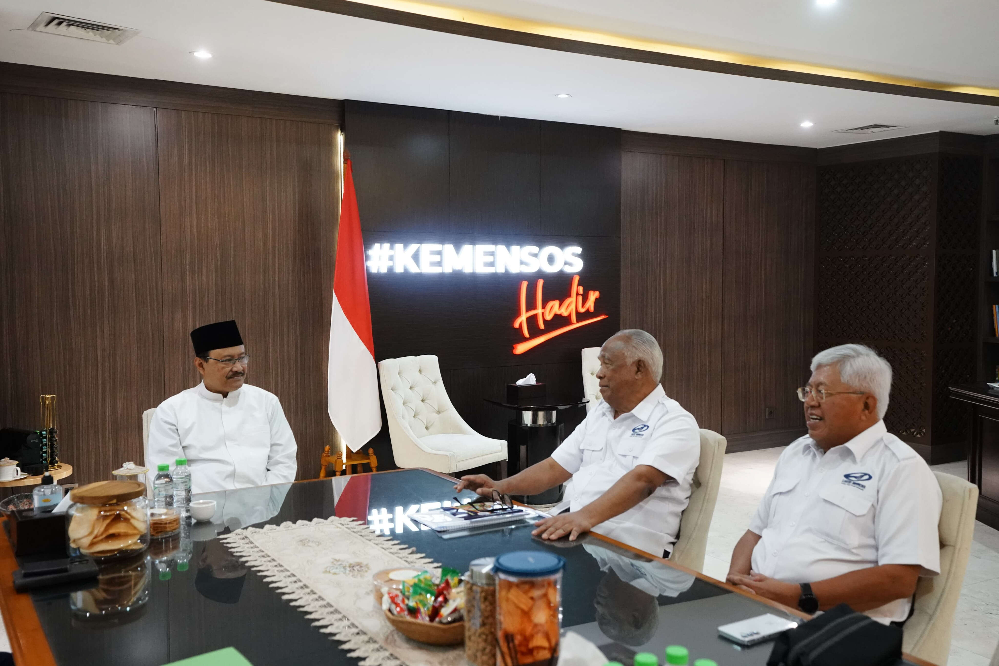 Mensos Gus Ipul dan Lantip Indonesia Bahas Upaya Ciptakan Lansia Aktif dan Mandiri