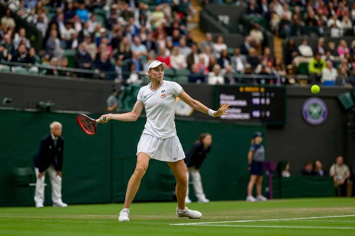 Wimbledon 2024: Coco Gauff Tumbang, Beban Pindah ke Pundak Elena Rybakina