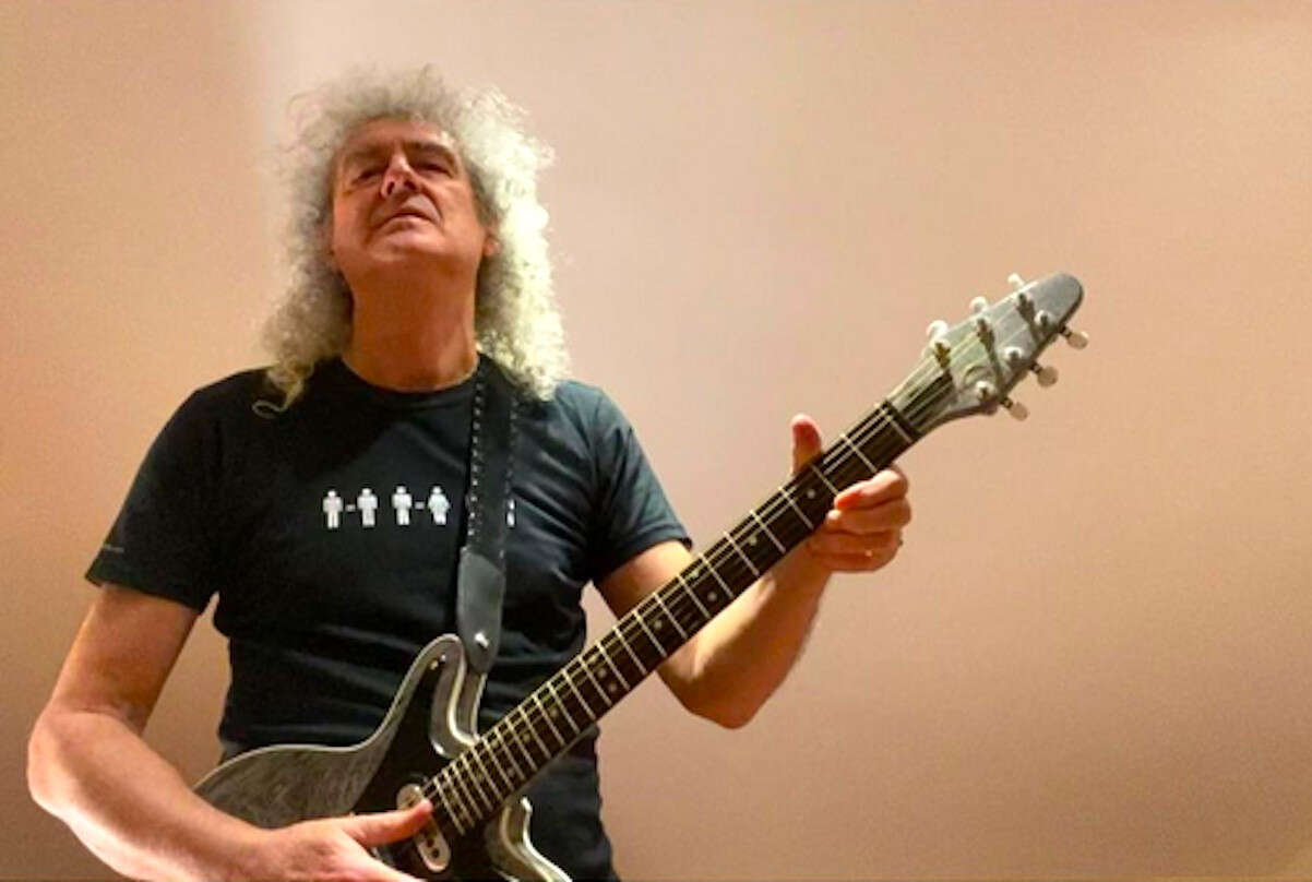 Dilarikan ke RS karena Strok Ringan, Gitaris Queen Brian May Masih Bisa Main Gitar