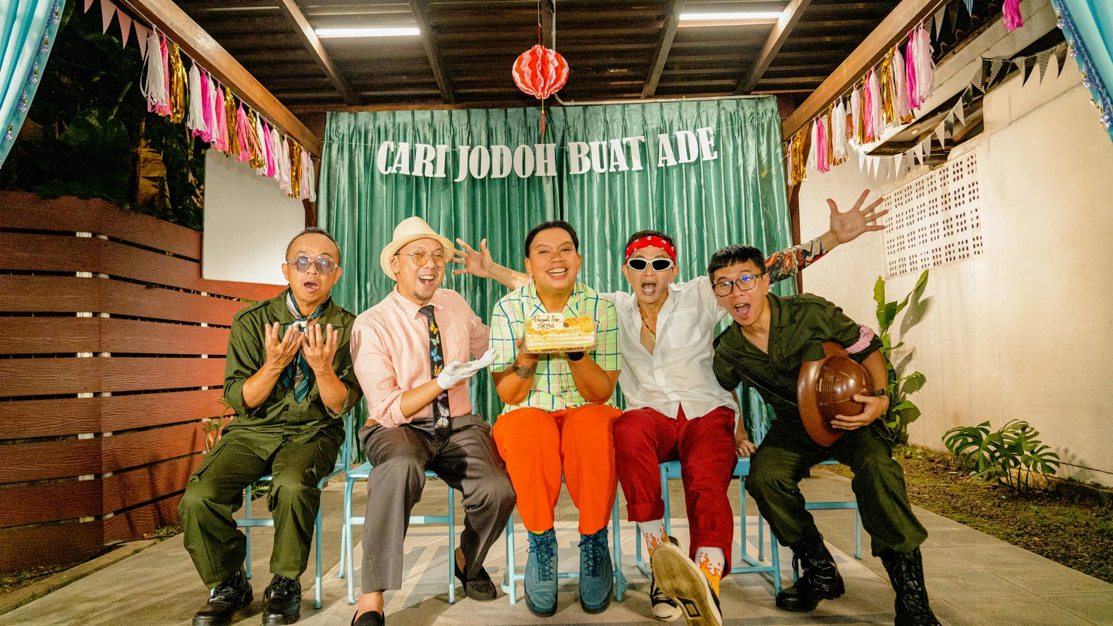 Project Pop Persembahkan Album 2856 untuk Mendiang Oon