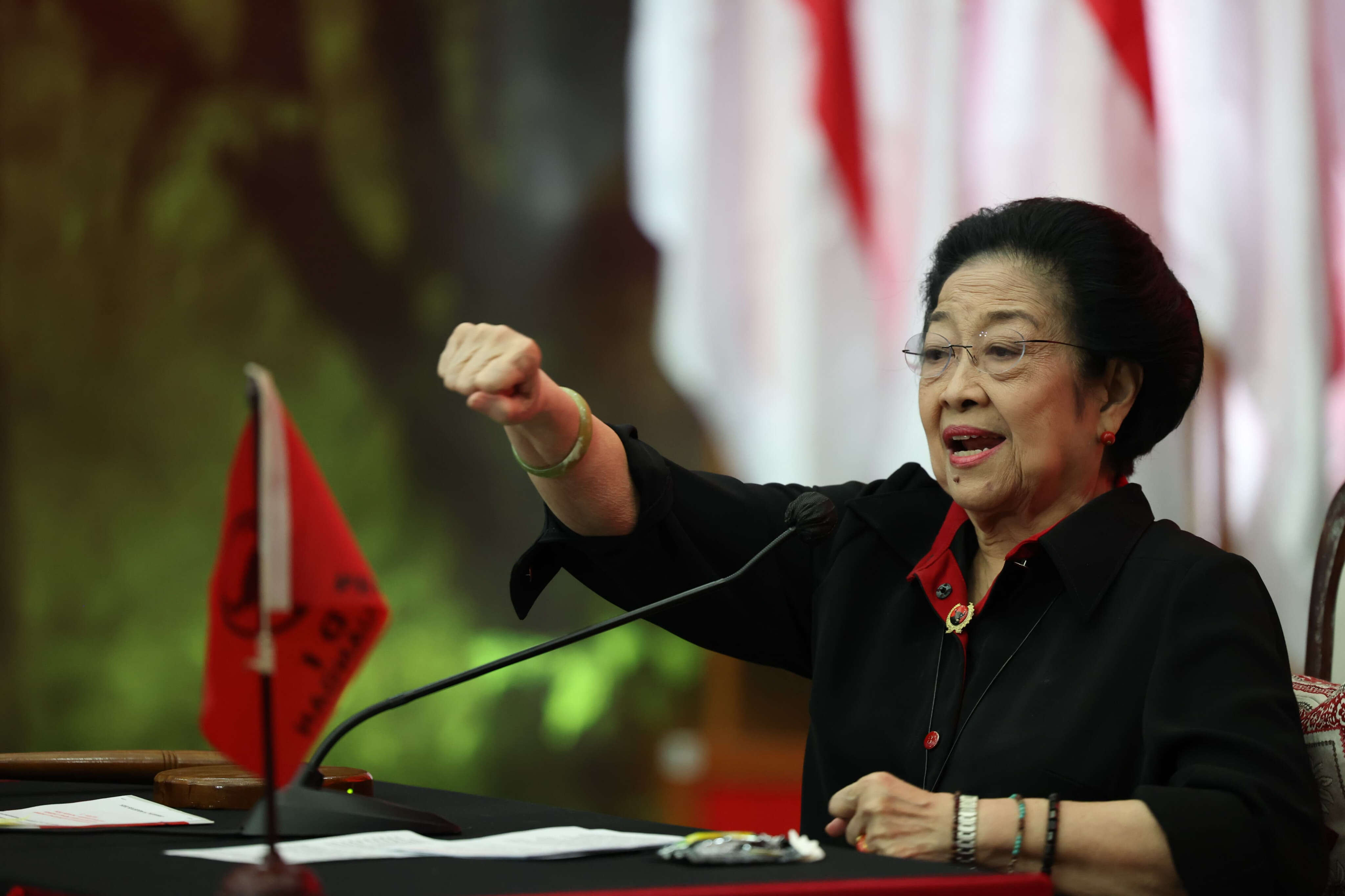 Wahai Penguasa Pembegal Parpol, Megawati Tak Terima, Mau Jadi Ketum PDIP Lagi