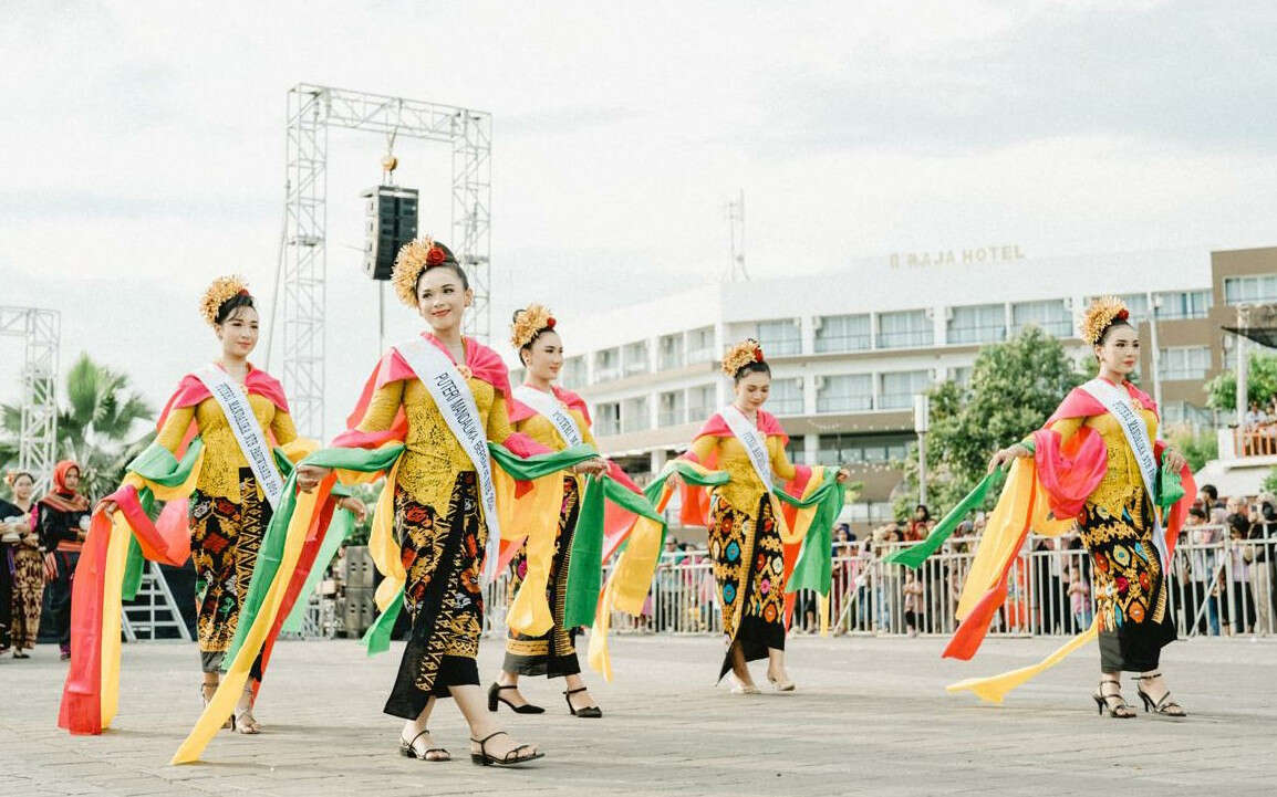 Ada 5 Finalis Putri Mandalika 2024 di Festival Pesona Bau Nyale