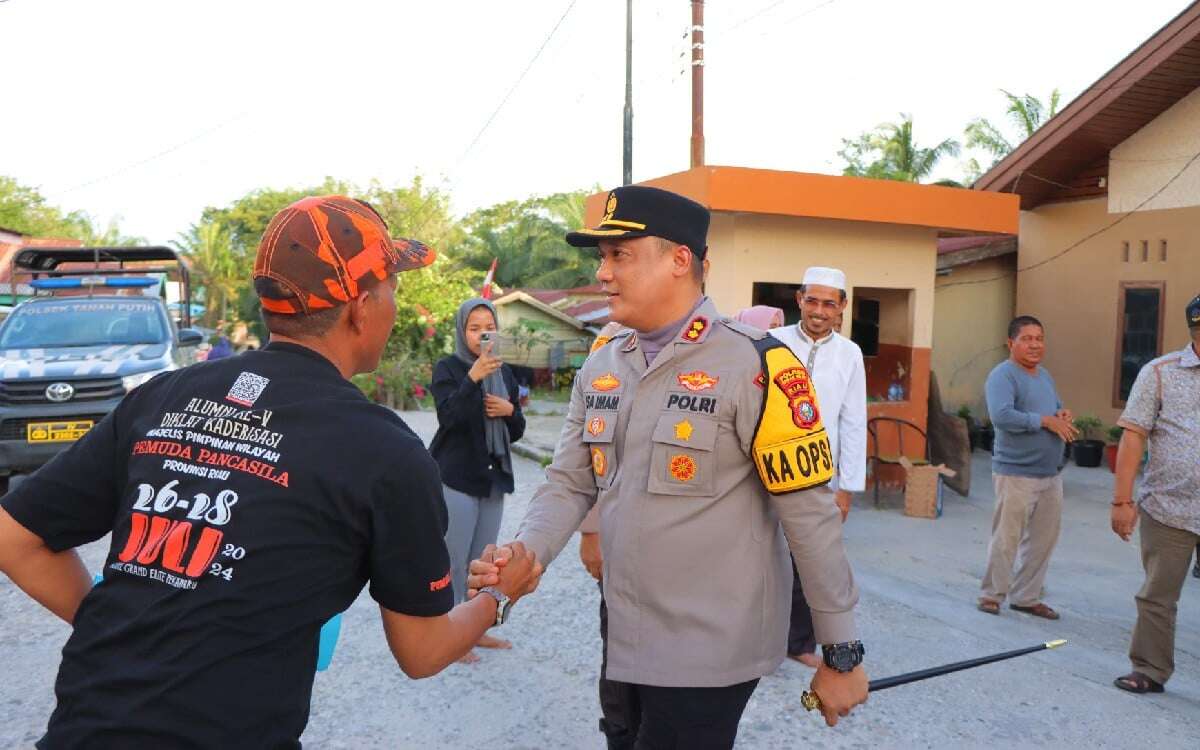 Cooling System Pilkada, AKBP Isa Datangi Rumah Pucuk Suku Melayu Desa Ujungtanjung