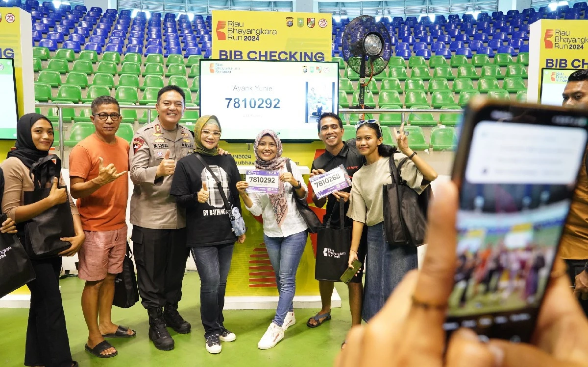 Irjen Iqbal Hadir ikut Seru-Seruan Bersama Ribuan Peserta Riau Bhayangkara Run