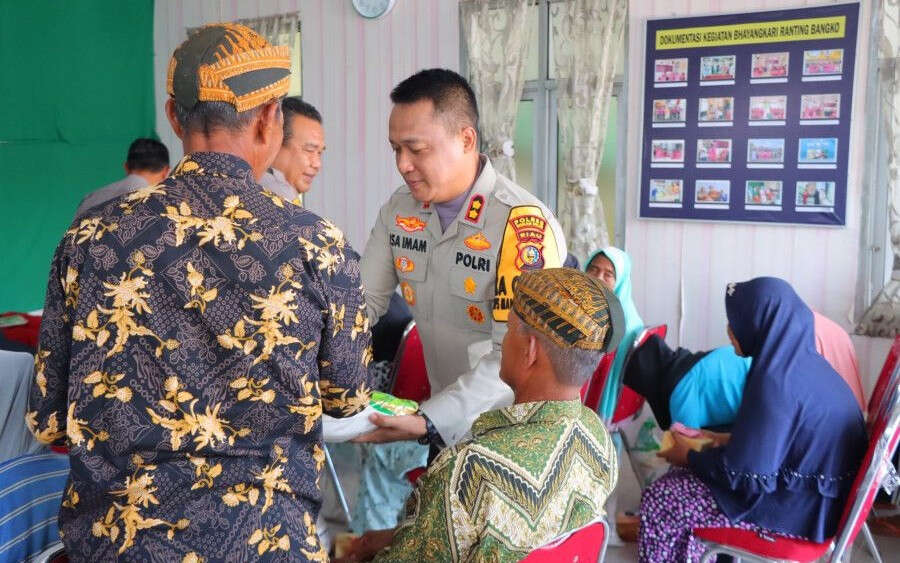 Jaga Kamtibmas Jelang Pilkada, Kapolres Rohil Sosialisasi & Silaturahmi dengan Warga