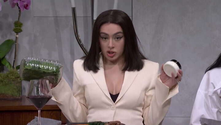 Charli XCX plays Victoria Beckham in SNL sketch