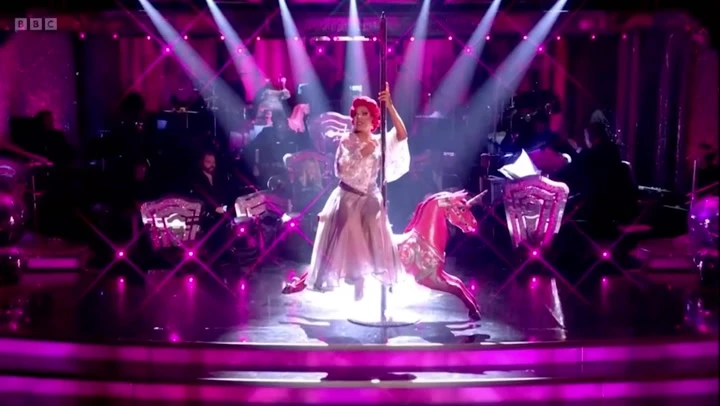 La Voix suffers technical mishap during first Strictly live show