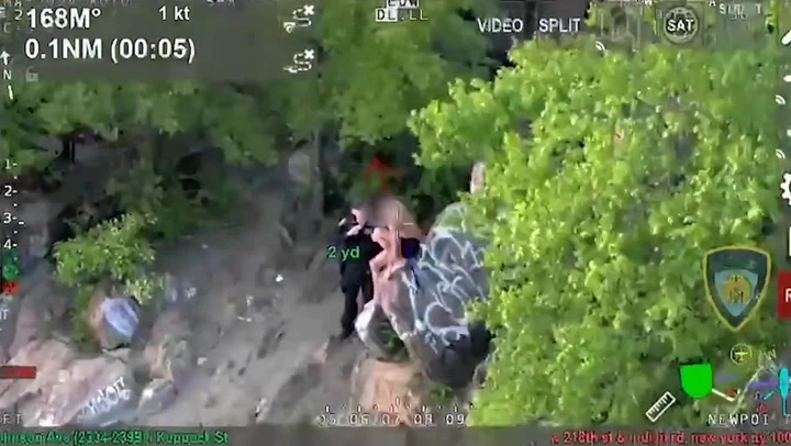 Three men stranded near Big C Rock rescued by police