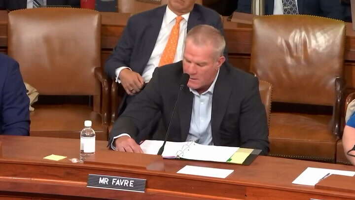 Brett Favre announces Parkinson’s diagnosis during Congress hearing