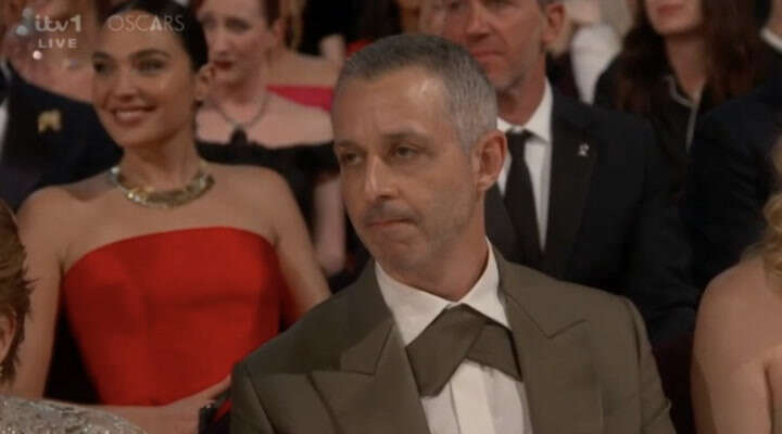 Jeremy Strong’s sullen reaction as he loses Oscar to Kieran Culkin