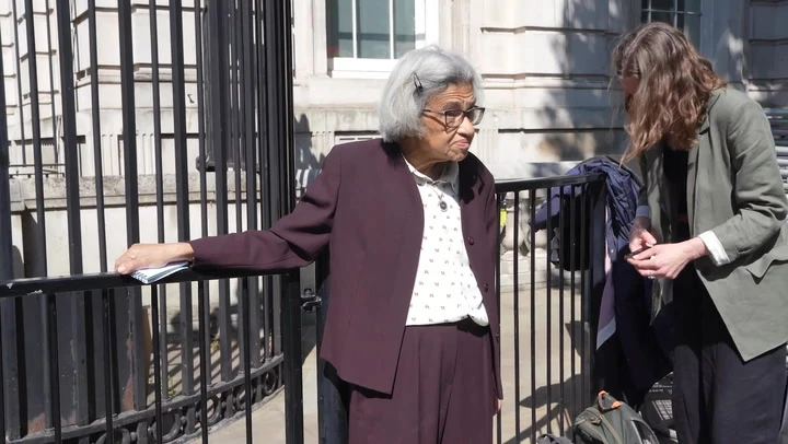 Mother of jailed British-Egyptian activist resumes full hunger strike