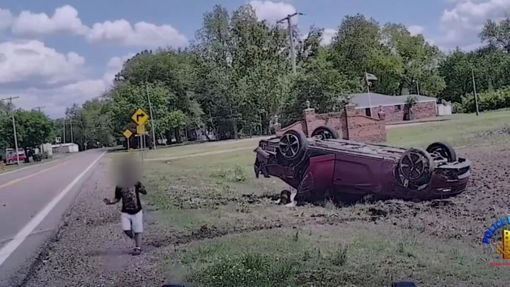 Toddler runs from wreck after mom crashed following police chase