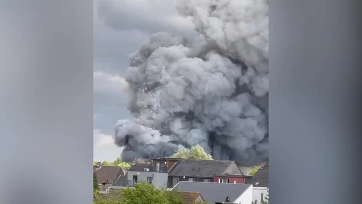 Video: Tomorrowland main stage consumed by enormous fire