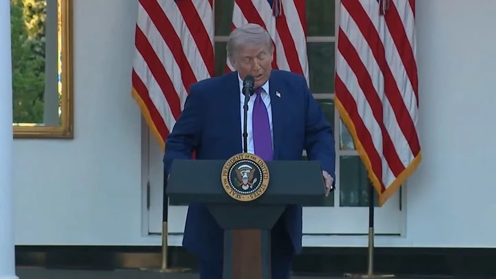 Trump interrupts speech over object in sky