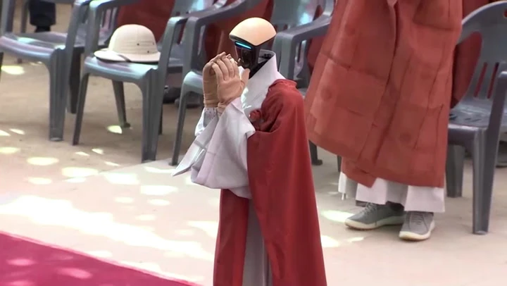 Humanoid robot becomes buddhist monk in ceremony at Seoul temple