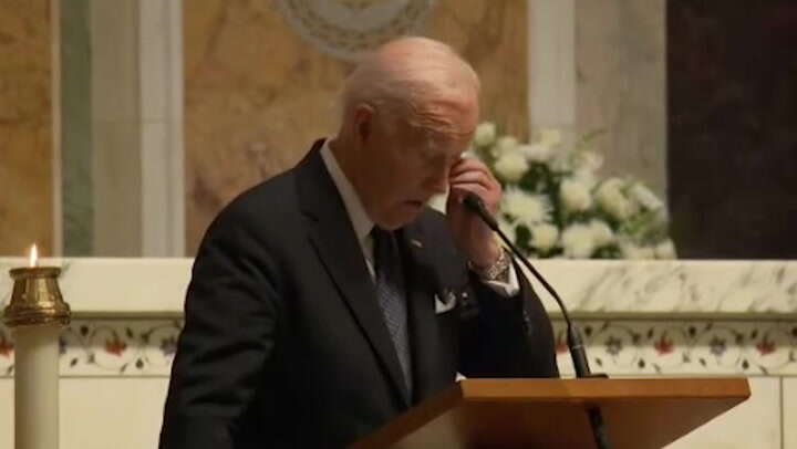 Biden fights back tears as he thanks Kennedy family for support