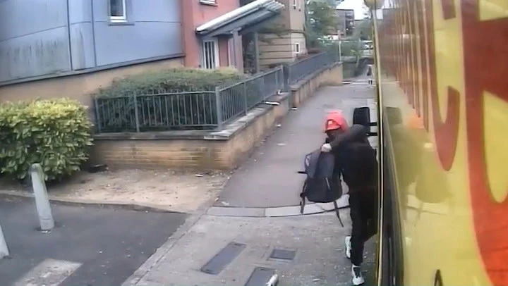 Watch moment brazen thief steals paramedics’ bag as they treat patient