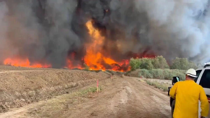 Arizona wildfire ‘0% contained’ after burning nearly 1,000 acres