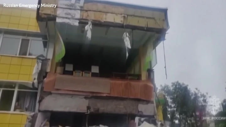 Moment massive earthquake hits Russia caught on camera