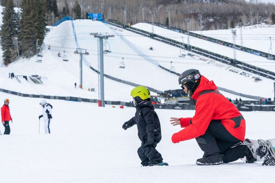 Aspen Snowmass: parque nos Estados Unidos promove aventuras na neve para crianÃ§as