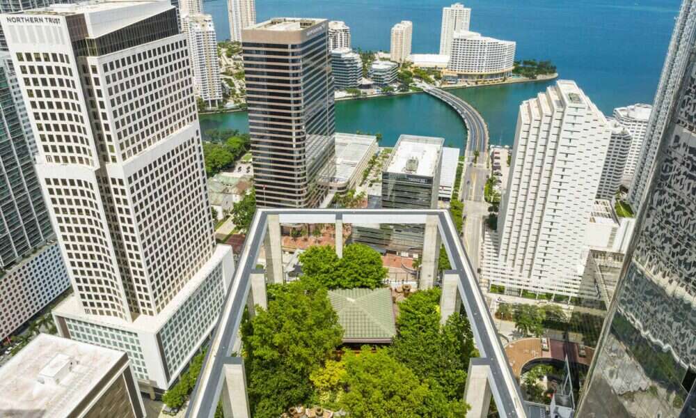 Centro financeiro de Miami, Brickell Ã© um dos bairros mais âcoolâ da cidadeÂ 