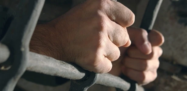 Até 17 de novembro, eleitores somente podem ser presos em flagrante