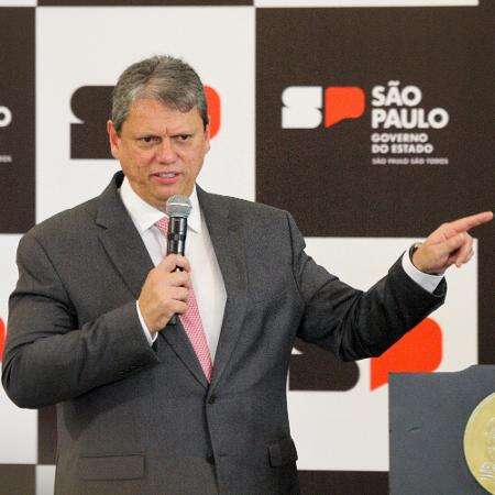 Tarcísio tira licença para receber nos EUA prêmio por privatizar Sabesp