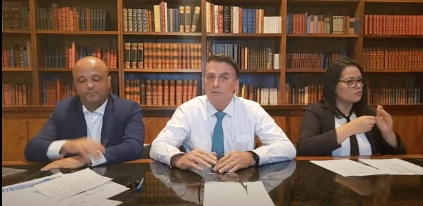 Eleições de 2022 servem para rever perfil do STF, diz Bolsonaro em live