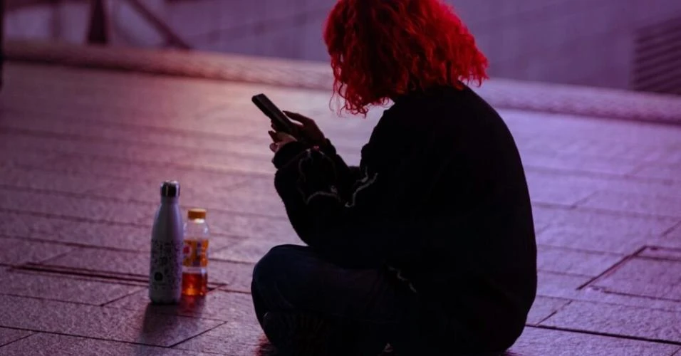 Leis contra danos psicológicos online estão sendo adotadas pelo mundo – mas como definir o que é dano e sua extensão’?
