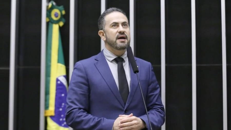 Só penalizar não resolve, diz relator de projeto sobre bebidas falsificadas