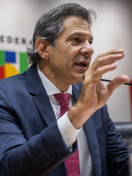 Ressarcimento por fraude no INSS custará até R$ 2 bi, diz Haddad a jornal