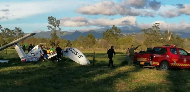 Bebê salvo pela mãe é o único sobrevivente de queda de avião na Colômbia