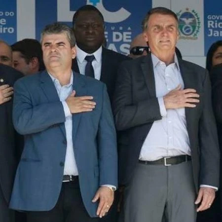 Rejeição de Bolsonaro cresce mais na periferia, mostram pesquisas do Ipec