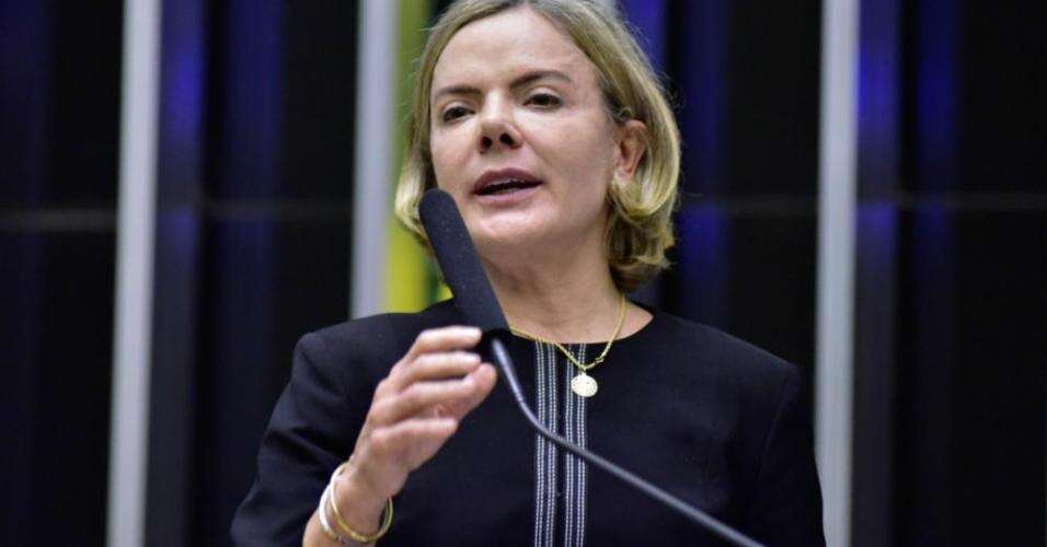 Gleisi Hoffmann formaliza pedidos para tirar mudanças do BPC no pacote fiscal