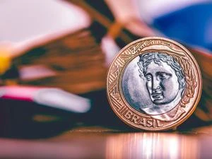 Falta 1 semana para fim do prazo de saque de até R$ 1.100 do abono do PIS