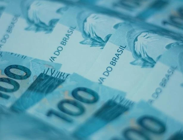 Ipea propõe imposto mínimo de 14% para super-ricos e arrecadação extra de R$ 145 bilhões