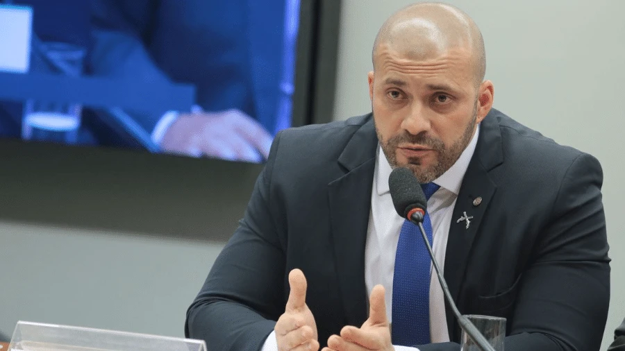 Silveira pede ao STF para trabalhar e diz que prisão não ressocializa