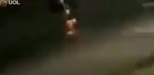 Vídeo mostra homem que morreu sendo atingido por raio em Itapema (SC)