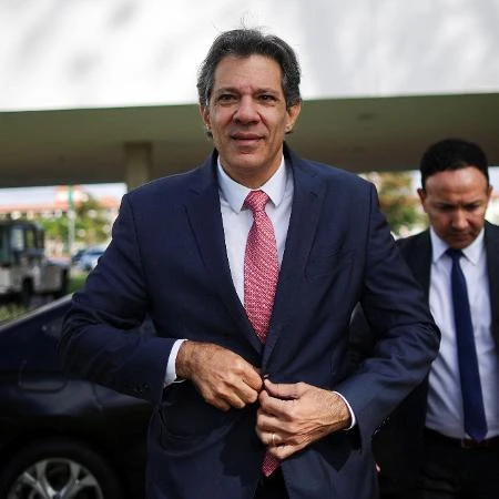 'Não foi o governo que deixou a mesa de negociação', diz Haddad sobre IOF