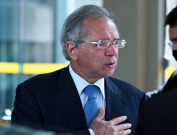 Comissão da reforma administrativa aprova convite a Paulo Guedes