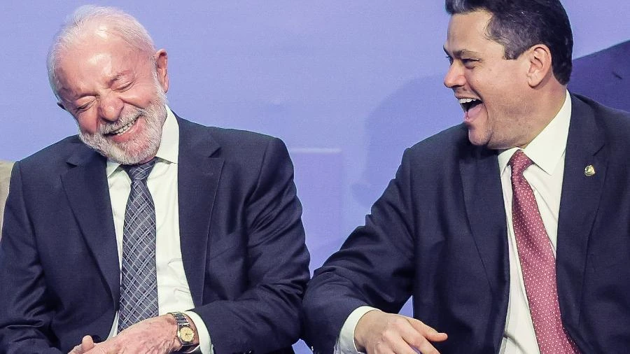 Os dois desejos de Alcolumbre para selar a paz com Lula Carla Araújo