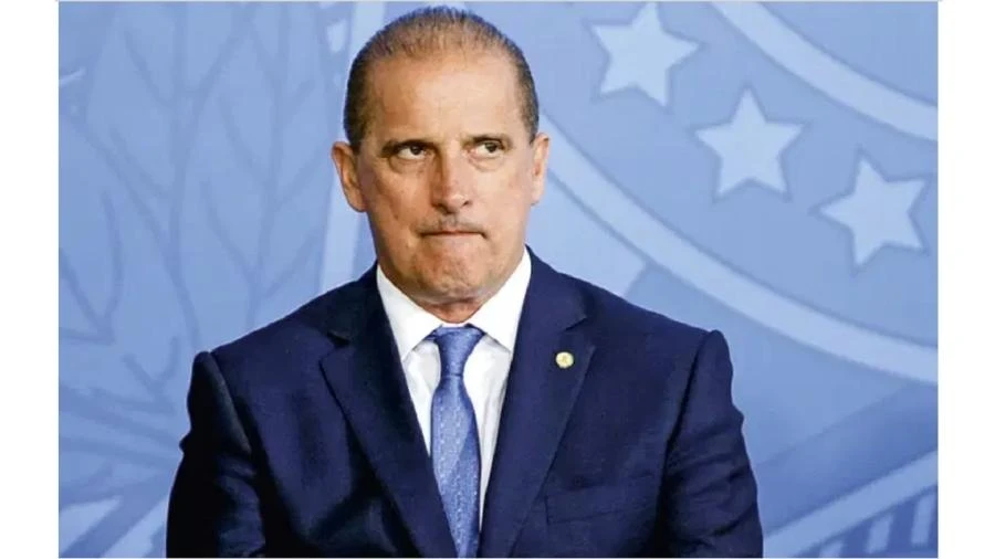 Em surto, Onix agride Constituição e intimida testemunha. Tem de ser preso!