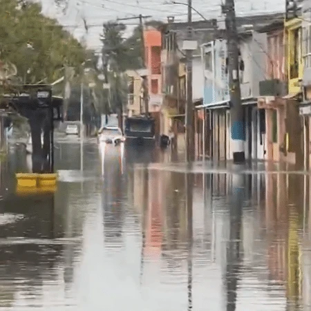 RS volta a sofrer com chuvas fortes; Porto Alegre entra em estado de alerta
