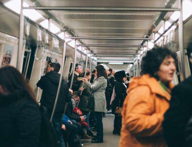 Duas linhas do Metrô apresentam interferências nesta sexta-feira (21) em São Paulo