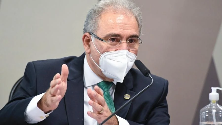 Sou ministro da Saúde, não censor do presidente, diz Queiroga